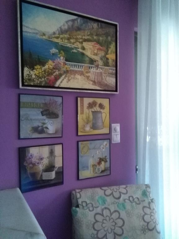 Apartment By The Airport Koropi Exterior foto