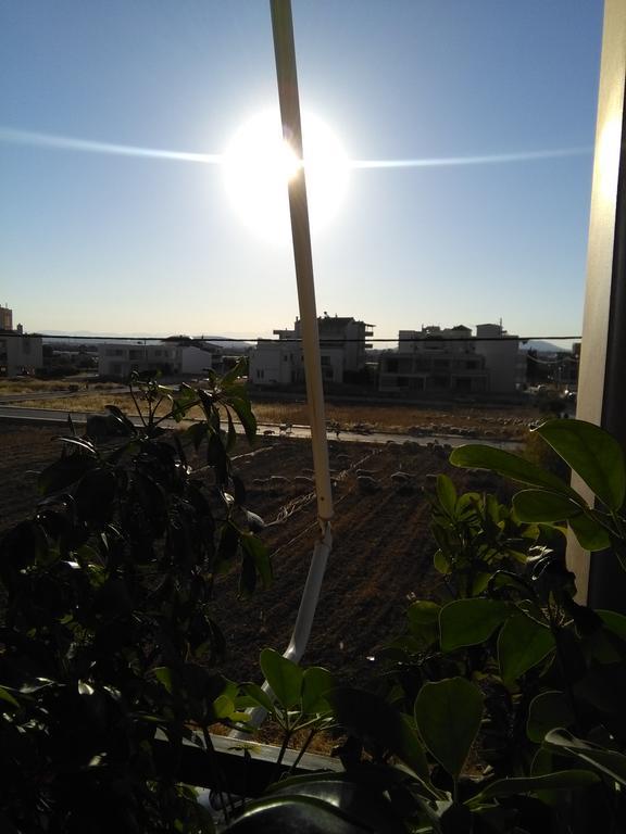 Apartment By The Airport Koropi Exterior foto